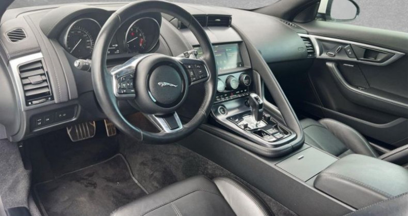 Jaguar F-Type Coupe 3.0i V6 - BVA Quickshift - Stop/Start - AWD R-Dynamic   occasion  Ozoir-la-Ferrire - photo n6