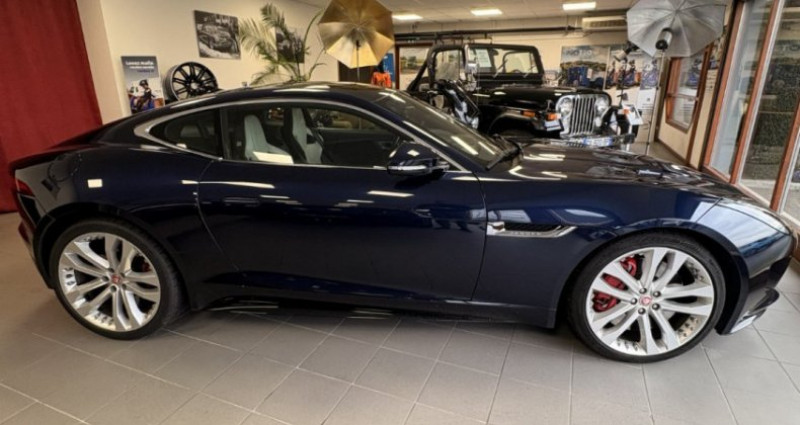 Jaguar F-Type Coup� R 550ch 5.0 L Compresseur  occasion � VILLEFRANCHE SUR SAONE - photo n�3
