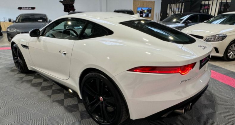 Jaguar F-Type COUPE V8 5.0 550 Suralimente BVA Black Pack  occasion  LA CHAPELLE DES FOUGERETZ - photo n6