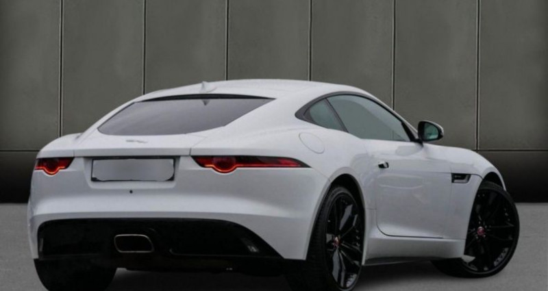 Jaguar F-Type F.TYPE Coup 2.0i - BVA Quickshift - Stop/Start R-Dynamic PH  occasion  Ozoir-la-Ferrire - photo n2