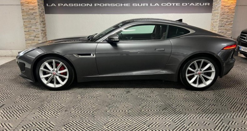 Jaguar F-Type F.TYPE Coupé 3.0i V6 340CH - Siège Racing - Toit pano - Etat 2016 - photo n°2 Jaguar F-Type F.TYPE Coupé 3.0i V6 340CH - Siège Racing - Toit pano - Etat  occasion à Antibes - photo n°2