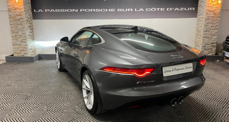 Jaguar F-Type F.TYPE Coupé 3.0i V6 340CH - Siège Racing - Toit pano - Etat 2016 - photo n°3 Jaguar F-Type F.TYPE Coupé 3.0i V6 340CH - Siège Racing - Toit pano - Etat  occasion à Antibes - photo n°3
