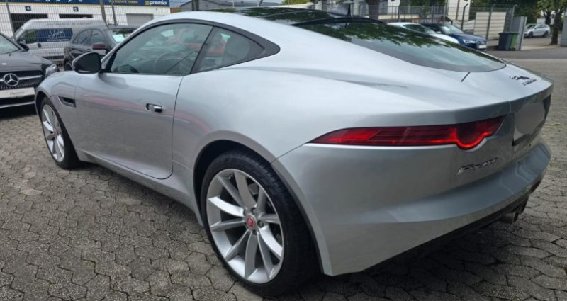 Jaguar F-Type F.TYPE Coup 3.0i V6 - BVA Quickshift - Stop/Start . PHASE 1  occasion à Ozoir-la-Ferrire - photo n°4