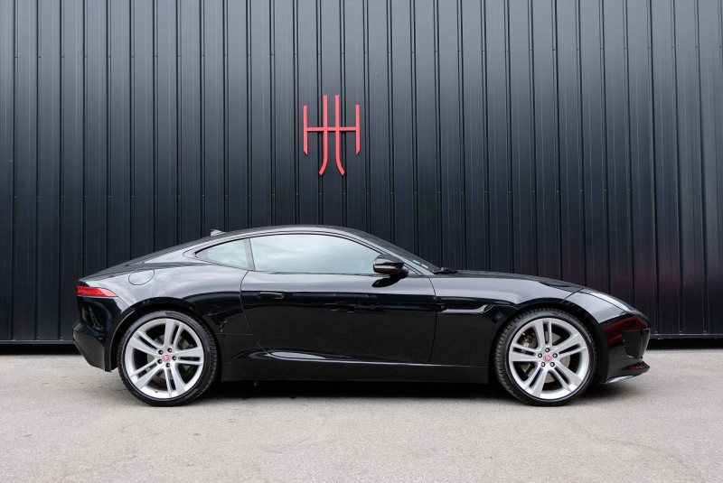 Jaguar F-Type F-Type Coup V6 3L Essence Suraliment 340 ch BVA8  2p  occasion  Annemasse - photo n2