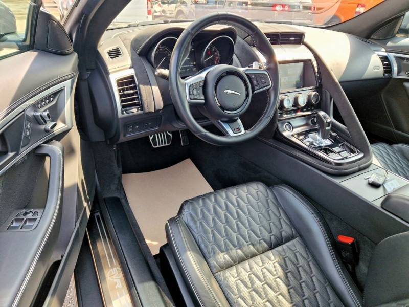 Jaguar F-Type SVR  V8 5L 575 ch BVA AWD  occasion  Beaupuy - photo n2