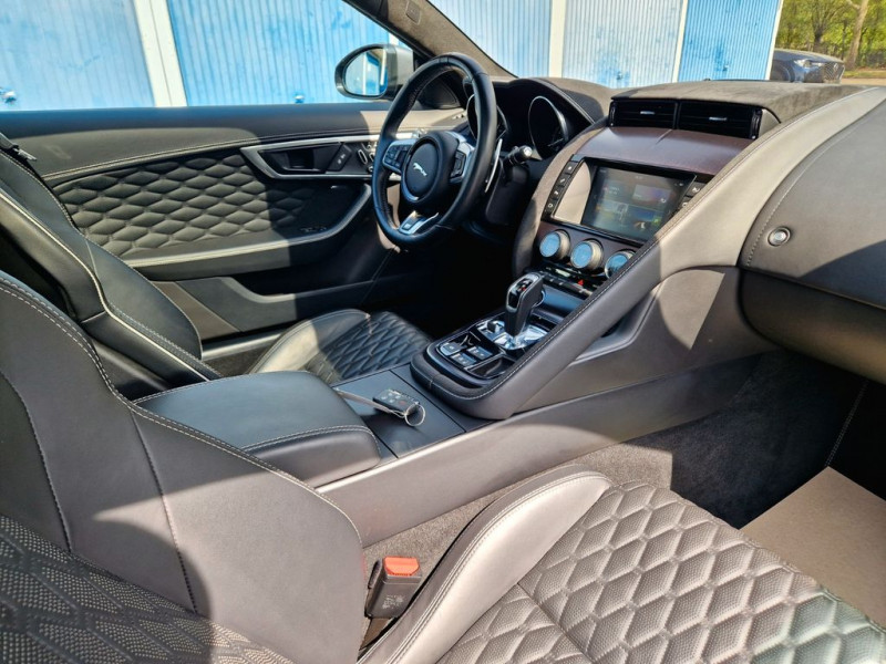 Jaguar F-Type SVR  V8 5L 575 ch BVA AWD  occasion  Beaupuy - photo n8