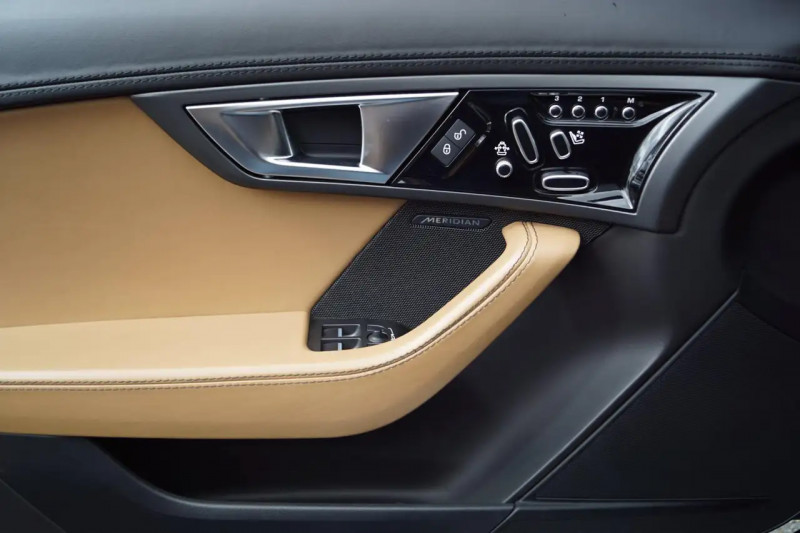 Jaguar F-Type V6 3L  340 ch BVA  occasion  Beaupuy - photo n15