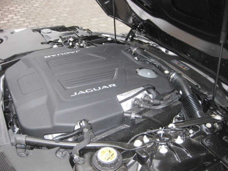 Jaguar F-Type V8 5L 450 ch BVA AWD  occasion  Beaupuy - photo n5