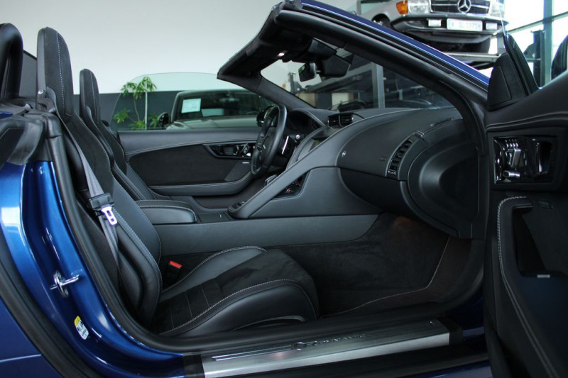 Jaguar F-Type V8 5L 450 ch BVA AWD  occasion  Beaupuy - photo n4