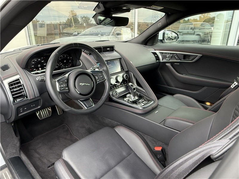 Jaguar F-Type V8 5L 450 CH BVA8 R-Dynamic  occasion  MERIGNAC - photo n11