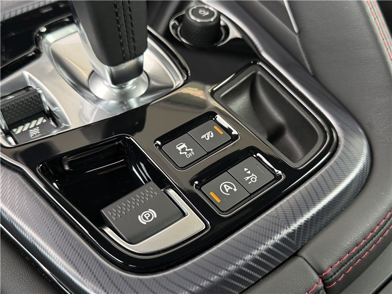 Jaguar F-Type V8 5L 450 CH BVA8 R-Dynamic  occasion  MERIGNAC - photo n17