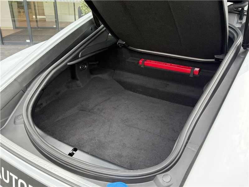 Jaguar F-Type V8 5L 450 CH BVA8 R-Dynamic  occasion  MERIGNAC - photo n10