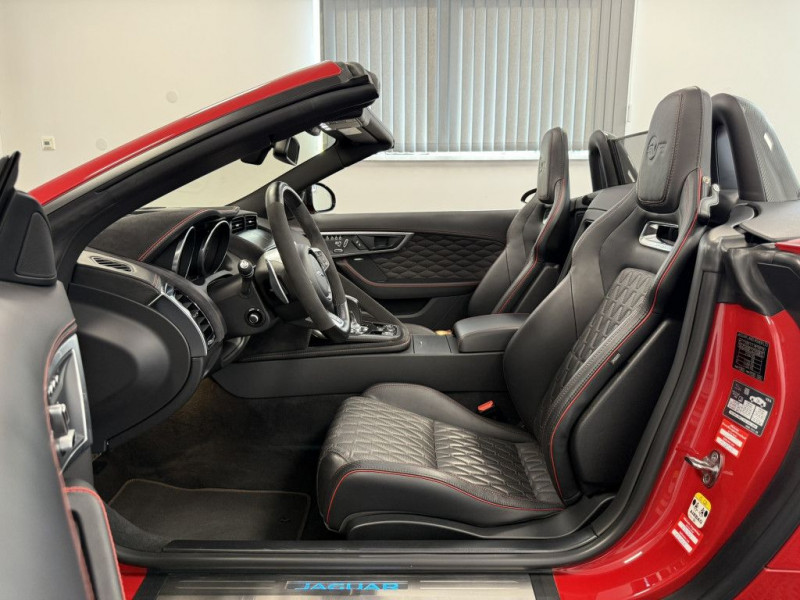 Jaguar F-Type V8 5L  550 ch BVA AWD  occasion  Beaupuy - photo n7