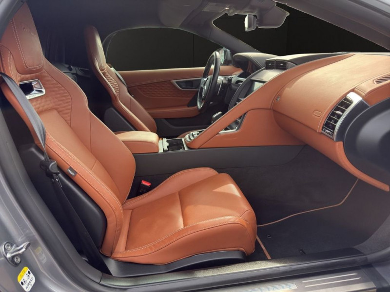 Jaguar F-Type V8 5L  575 ch BVA AWD  occasion  Beaupuy - photo n5