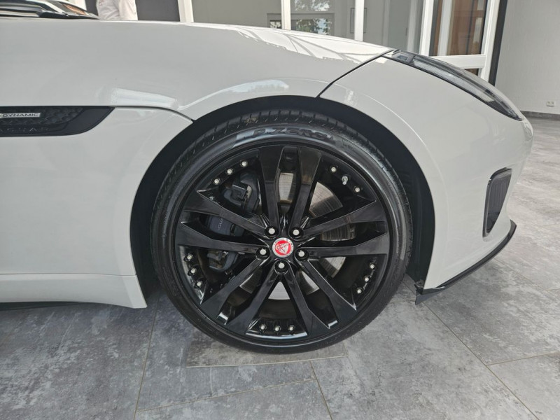 Jaguar F-Type V8 5L  575 ch BVA AWD  occasion  Beaupuy - photo n5