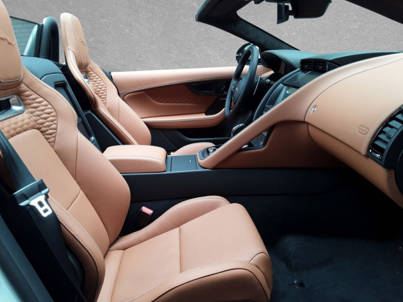Jaguar F-Type V8 5L  575 ch BVA AWD  occasion  Beaupuy - photo n5
