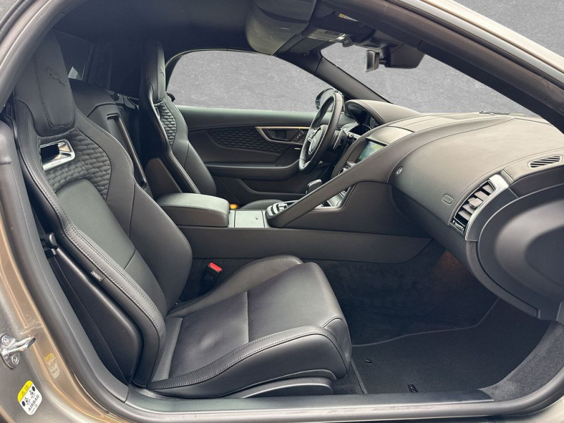 Jaguar F-Type V8 5L  575 ch BVA AWD  occasion  Beaupuy - photo n6