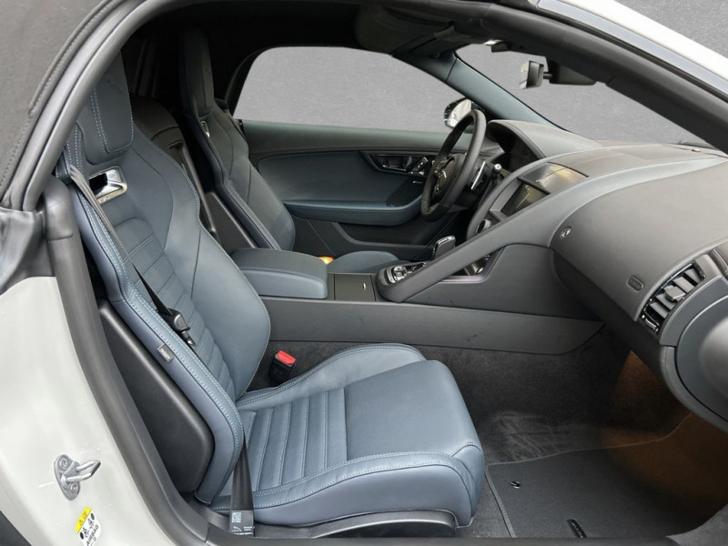 Jaguar F-Type V8 5L  575 ch BVA AWD  occasion  Beaupuy - photo n15