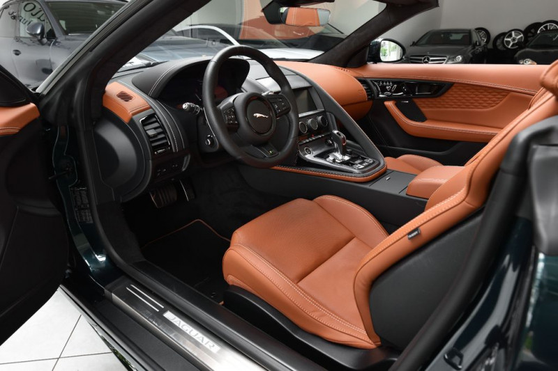 Jaguar F-Type V8 5L  575 ch BVA AWD  occasion  Beaupuy - photo n5