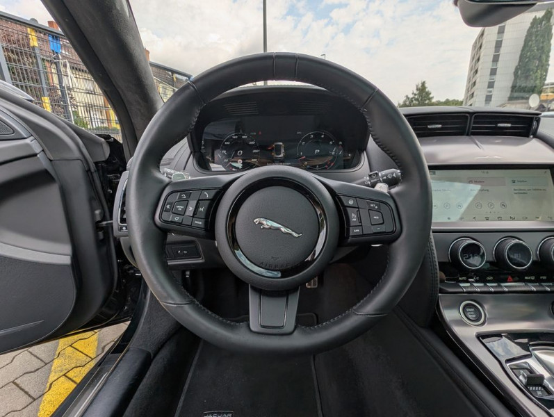 Jaguar F-Type V8 5L  575 ch BVA AWD  occasion  Beaupuy - photo n6