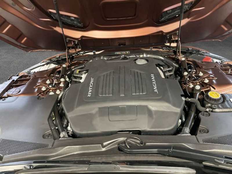 Jaguar F-Type V8 5L  575 ch BVA AWD  occasion  Beaupuy - photo n7