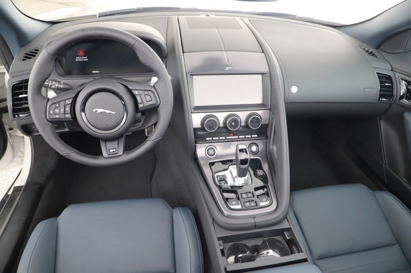 Jaguar F-Type V8 5L  575 ch BVA AWD  occasion  Beaupuy - photo n3