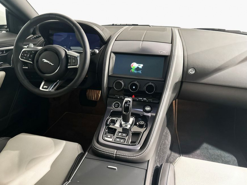 Jaguar F-Type V8 5L  575 ch BVA AWD  occasion  Beaupuy - photo n2