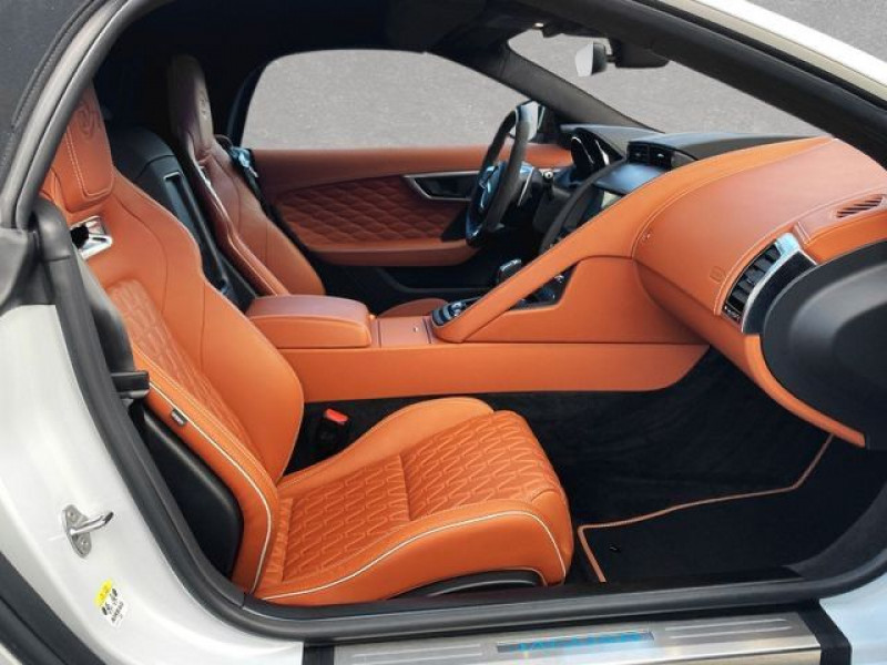 Jaguar F-Type V8 5L  575 ch BVA AWD  occasion  Beaupuy - photo n8