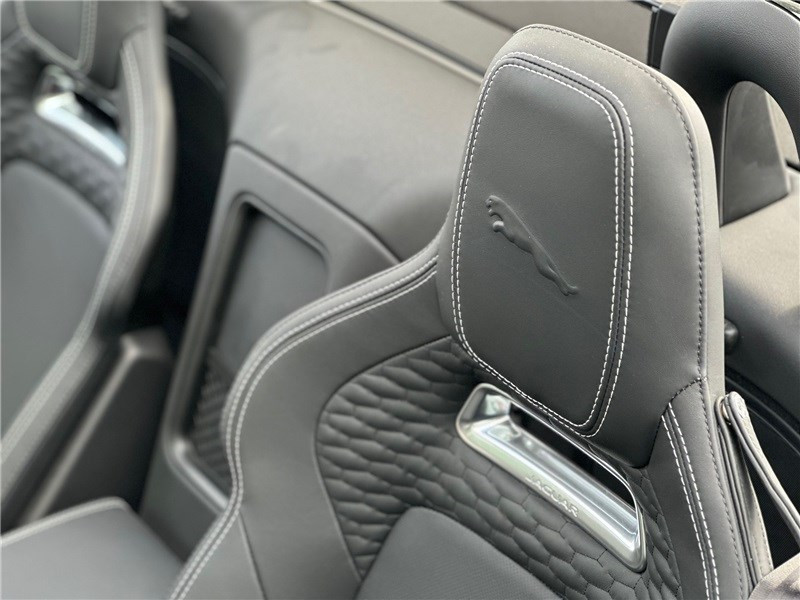 Jaguar F-Type V8 5L P575 CH BVA8 AWD R75  occasion  MERIGNAC - photo n19