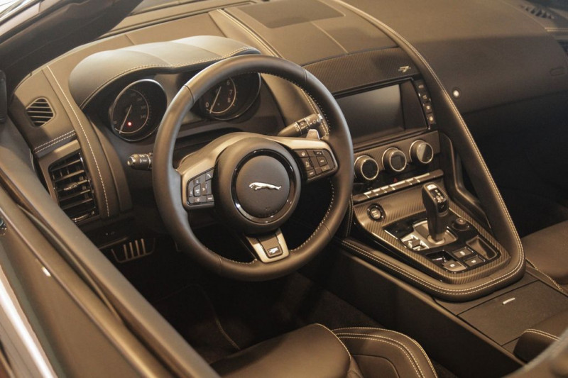 Jaguar F-Type V8 R 5.0 550 BVA  occasion  Beaupuy - photo n2