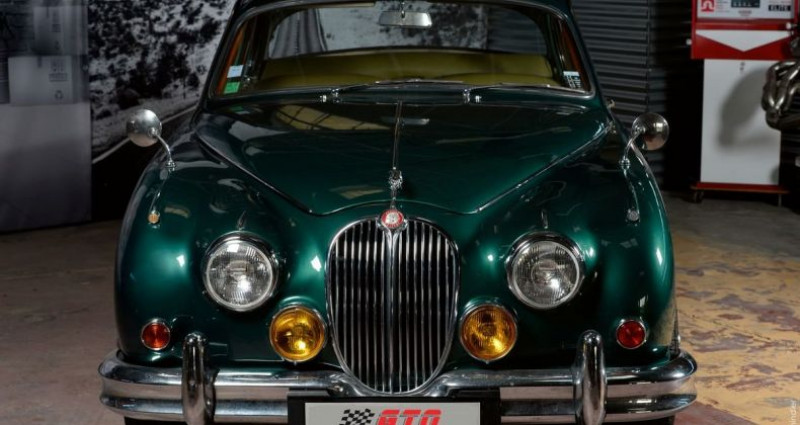 Jaguar MK II 3,8 restauree  occasion à PERIGNY - photo n°2