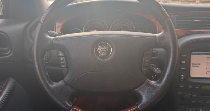 Jaguar S-Type 3.0 240 bva 2eme main-excellent etat-sieges chauffant-blueto  occasion � SAINTE MAXIME - photo n�4