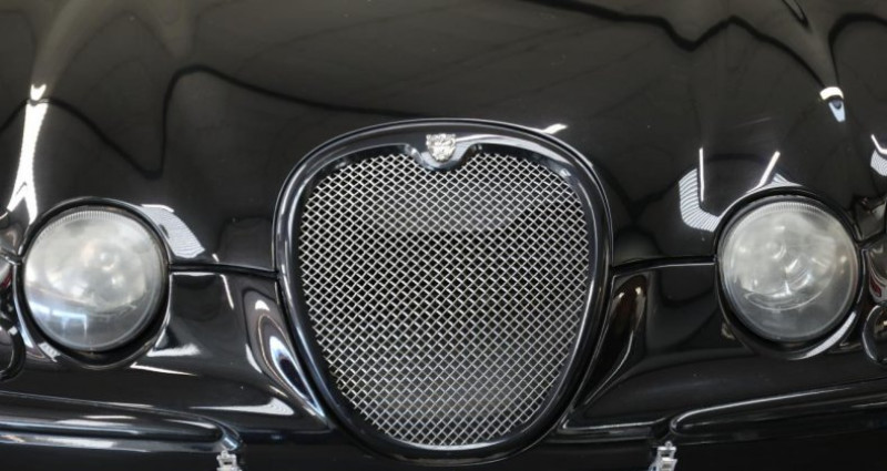 Jaguar S-Type R 4.2i V8 406 Suraliment� BVA / CG FRANCAISE / HISTORIQUE /   occasion � SAINT LAURENT DU VAR - photo n�3
