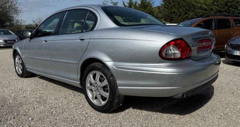 Jaguar X-Type 2.0 D CLASSIC / TOUTES FACTURES/  occasion  Moirans - photo n6
