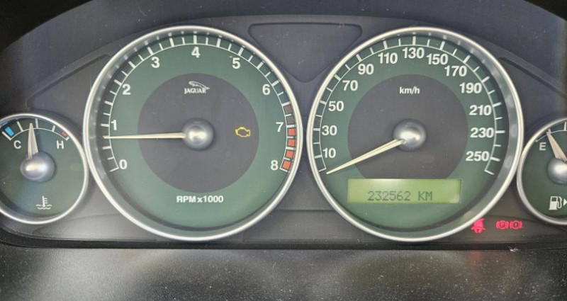 Jaguar X-Type 2.0 V6 159cv Sport CARNET COMPLET  occasion  Saint-Jean-de-Linières - photo n7