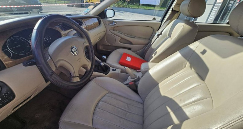 Jaguar X-Type 2.0 V6 159cv Sport CARNET COMPLET  occasion  Saint-Jean-de-Linières - photo n3