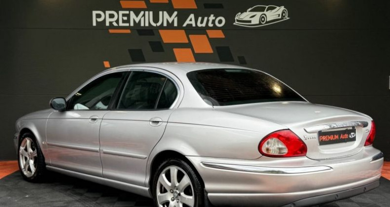 Jaguar X-Type 2.2D Turbo 155Cv Sovereign Ecran Climatisation Entretien Ok   occasion à Chignin - photo n°4