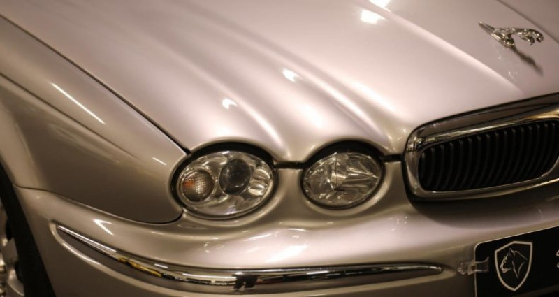 Jaguar X-Type 2.5 V6 197 BVA  occasion � SAINT LAURENT DU VAR - photo n�3