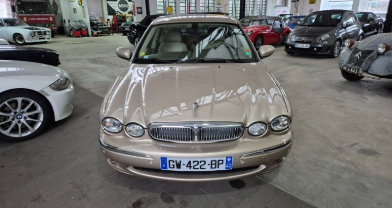 Jaguar X-Type V6 2.5 CLASSIC BVA 4X4  occasion � Aurec-sur-Loire - photo n�2