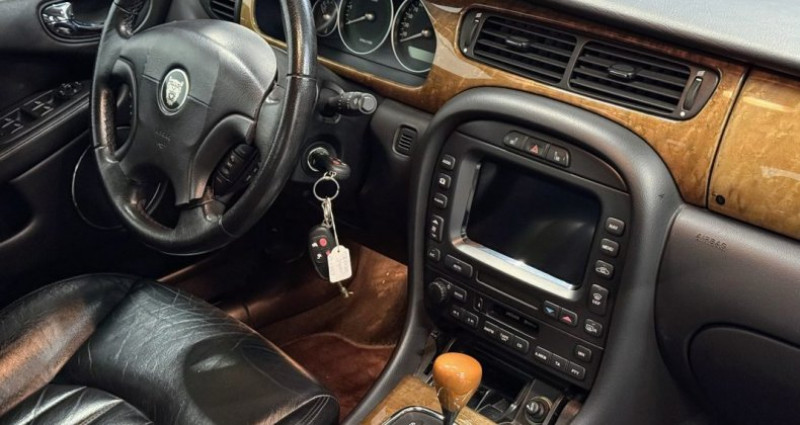 Jaguar X-Type X V6 3.0L Executive  occasion à Trappes - photo n°4