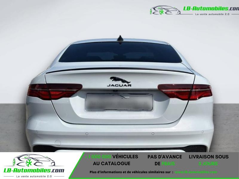 Jaguar XE 180 ch BVA AWD 2020 - photo n°15 Jaguar XE 180 ch BVA AWD  occasion à Beaupuy - photo n°15