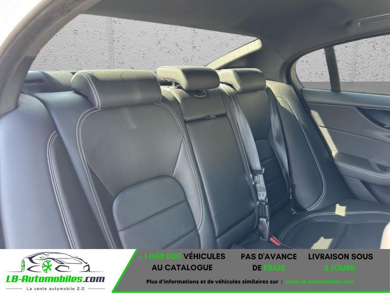 Jaguar XE 180 ch BVA AWD 2020 - photo n°12 Jaguar XE 180 ch BVA AWD  occasion à Beaupuy - photo n°12