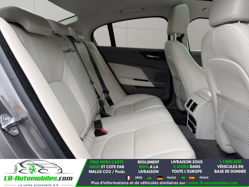 Jaguar XE 180 ch BVA  occasion � Beaupuy - photo n�9