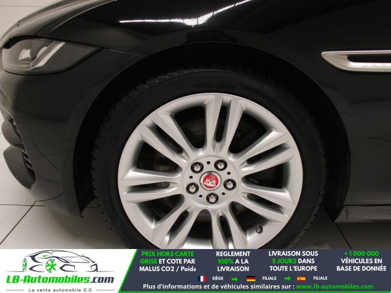 Jaguar XE 180 ch BVA  occasion � Beaupuy - photo n�6