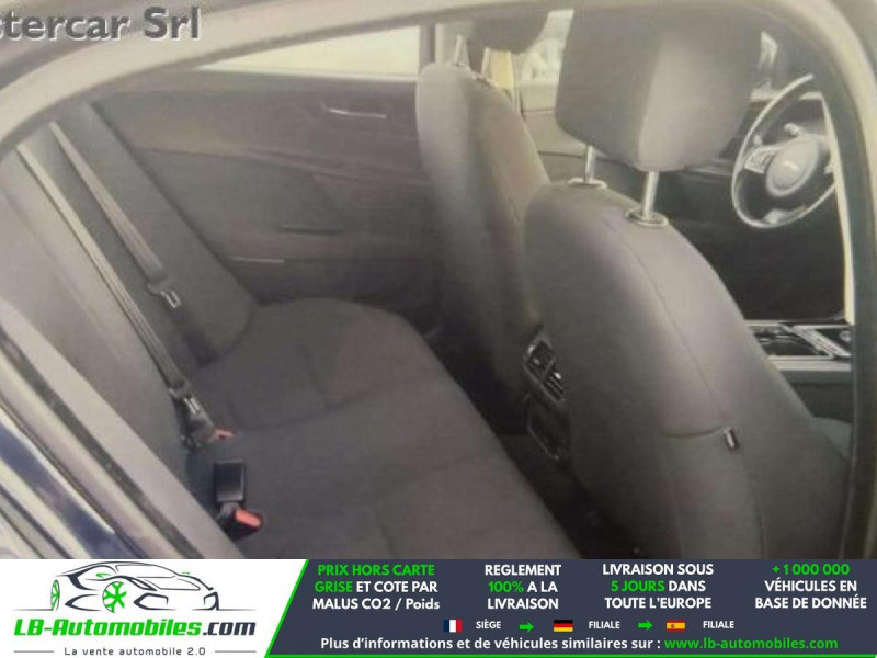 Jaguar XE 180 ch BVA  occasion � Beaupuy - photo n�6