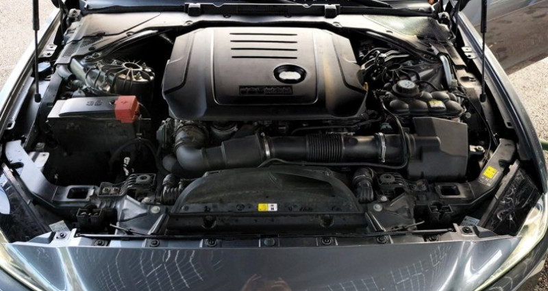 Jaguar XE 2.0D 163CH E-PERFORMANCE PRESTIGE BVA8 2015 - photo n°6 Jaguar XE 2.0D 163CH E-PERFORMANCE PRESTIGE BVA8  occasion à VOREPPE - photo n°6