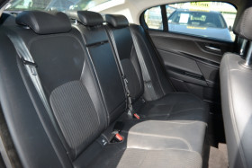 Jaguar XE 2.0D 180CH BUSINESS BVA8  occasion  Toulouse - photo n17