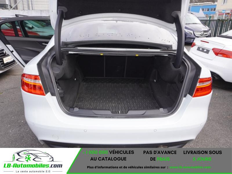 Jaguar XE 240 ch BVA  occasion  Beaupuy - photo n9