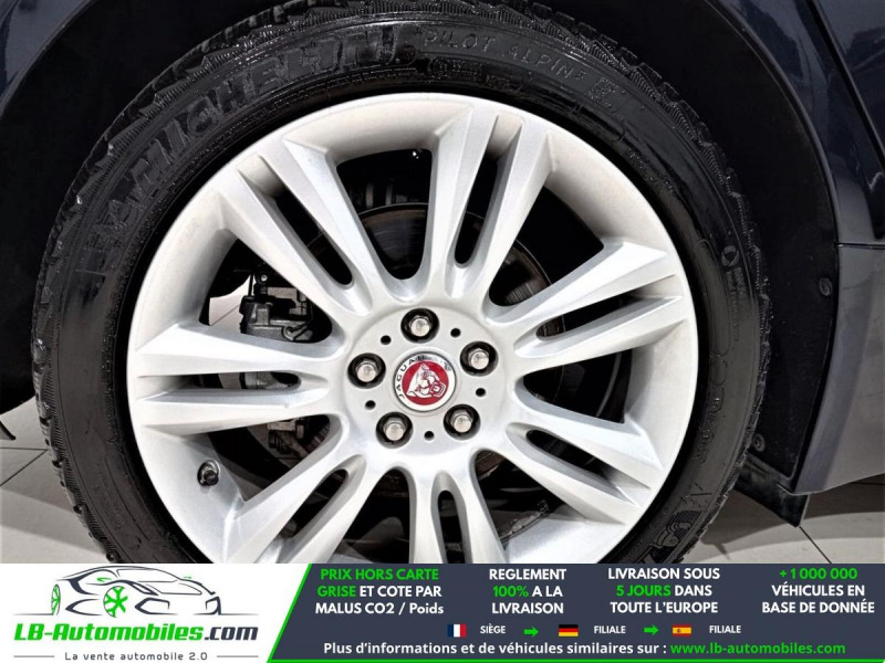 Jaguar XE D180 BVA  occasion � Beaupuy - photo n�6