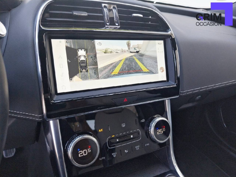 Jaguar XE XE D200 MHEV BVA  occasion  Bziers - photo n8
